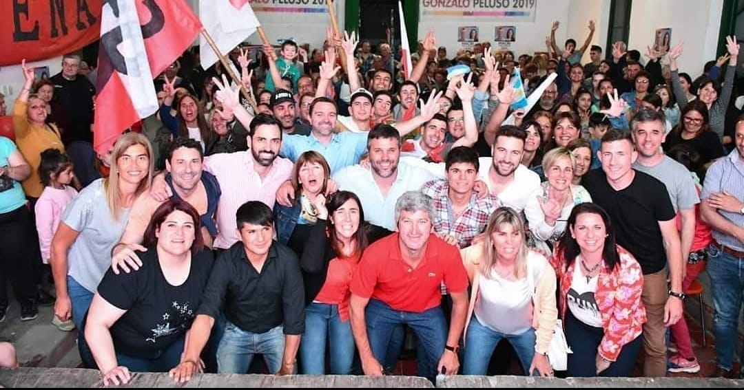 lihourcade's tweet photo. Este es un día muy especial para mí. Los valores radicales son parte de mi vida y hoy me acompañan en la gestión como intendente de Magdalena. https://t.co/R6XehQidHQ