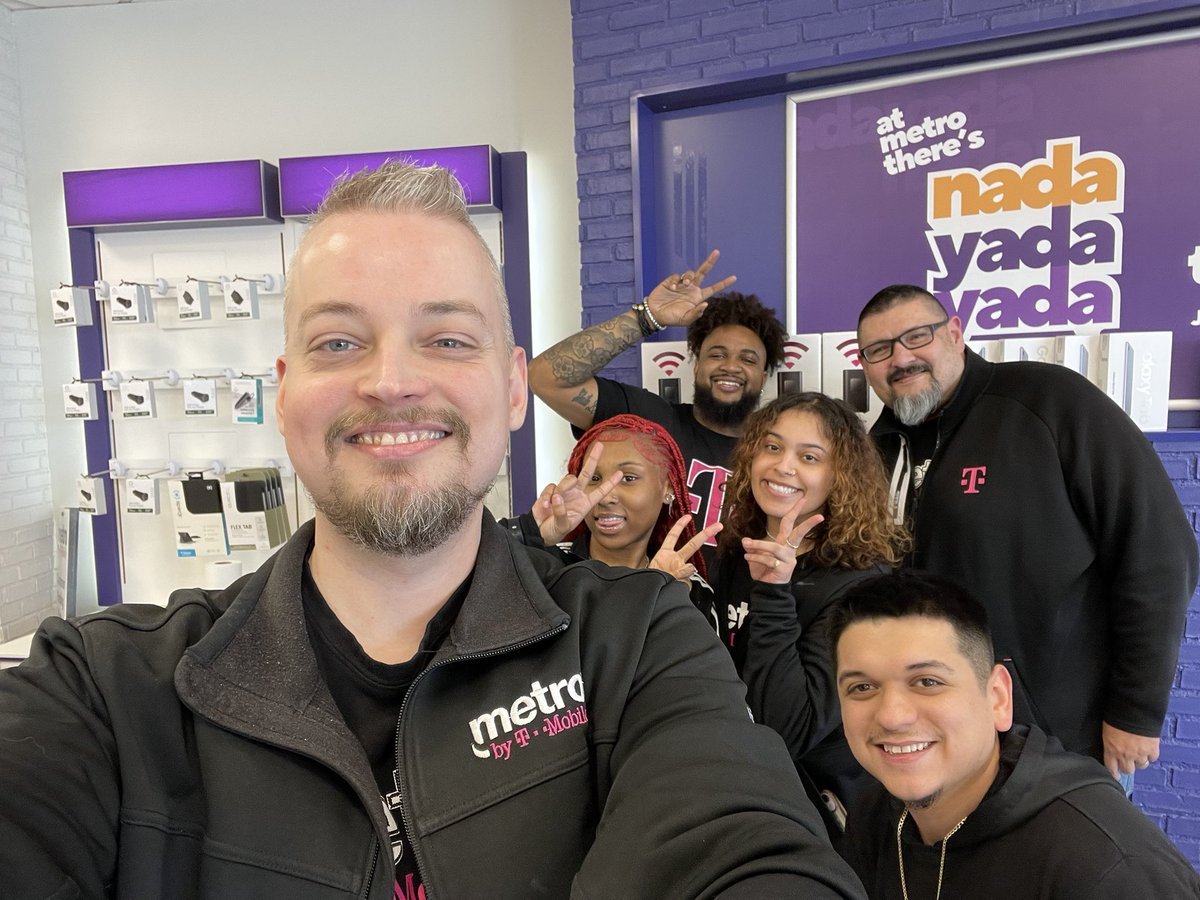 Great visits with @J_SChristian today and our team from Amtel! Appreciate the collaboration! Working hard to make the Michigan team better! @WinstonAwadzi @thayesnet