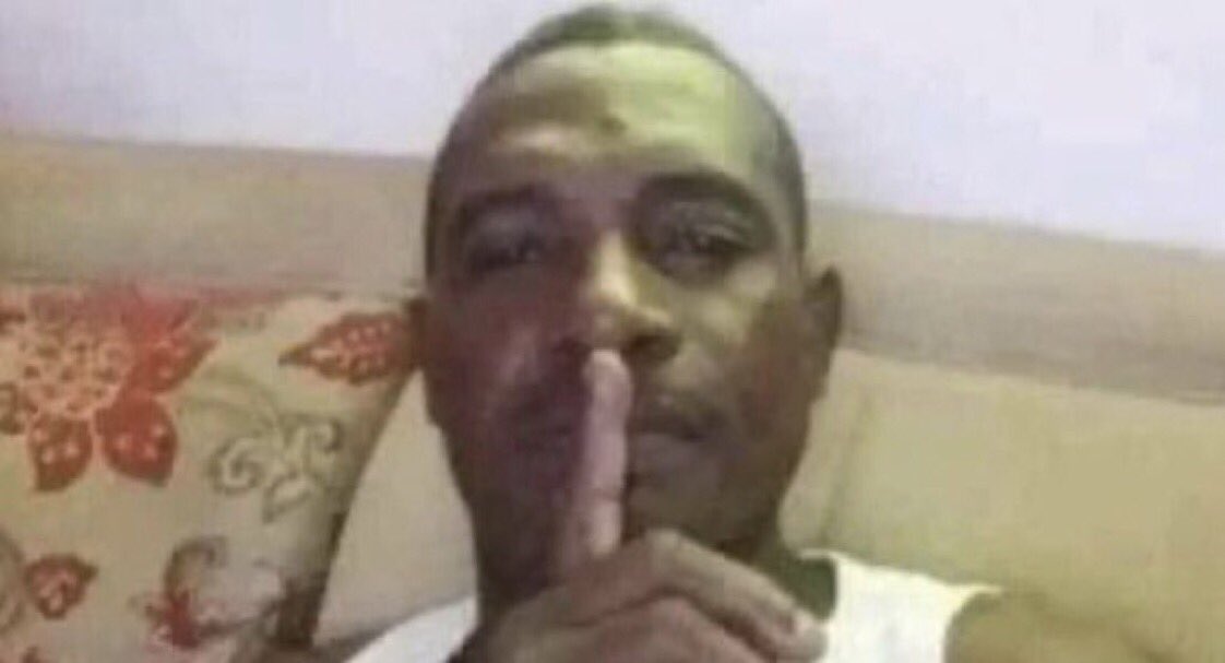 una podría twittear tantas cosas pero se queda