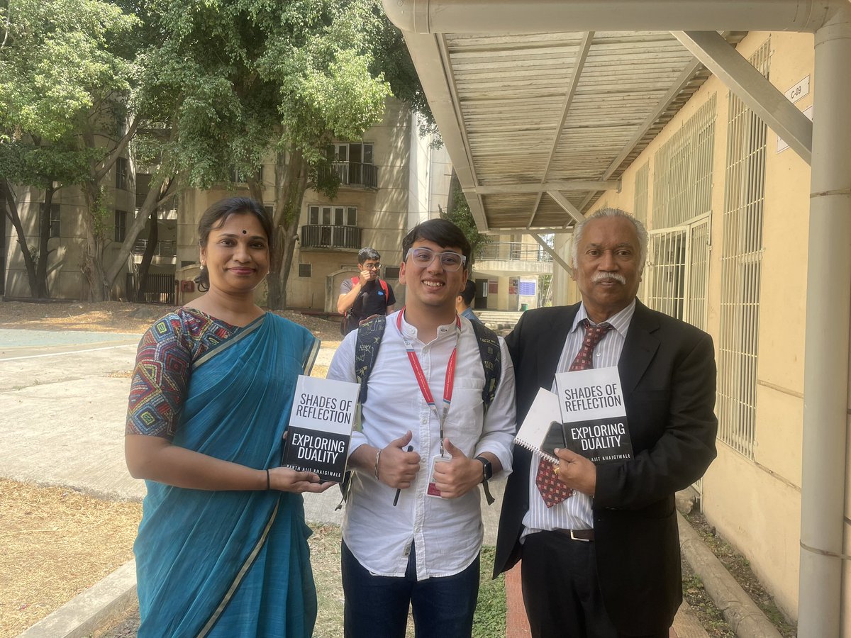 At @ISquareIT Founder's Day, honouring the legacy of Shri Pralhad P. Chhabria, Founder of @FinolexCables, Dr. Surekha Deshmukh, Chair of IEEE Pune Section and I met @pkhajgiwale, the International Award recipient for his book Shades of Reflection: Exploring Duality @ArunaKatara