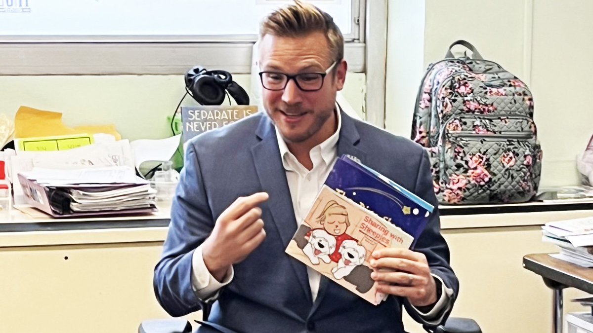 wpunj_edu's tweet photo. Big thanks to #WPUNJ community members for joining our REAL Men Read initiative, led by librarian Neil Grimes. π§‘ Male members read in local classrooms, inspiring young boys to love reading and providing positive role models. ππ #DoGoodWP #ReadAcrossAmerica https://t.co/vBKobA5S3Y