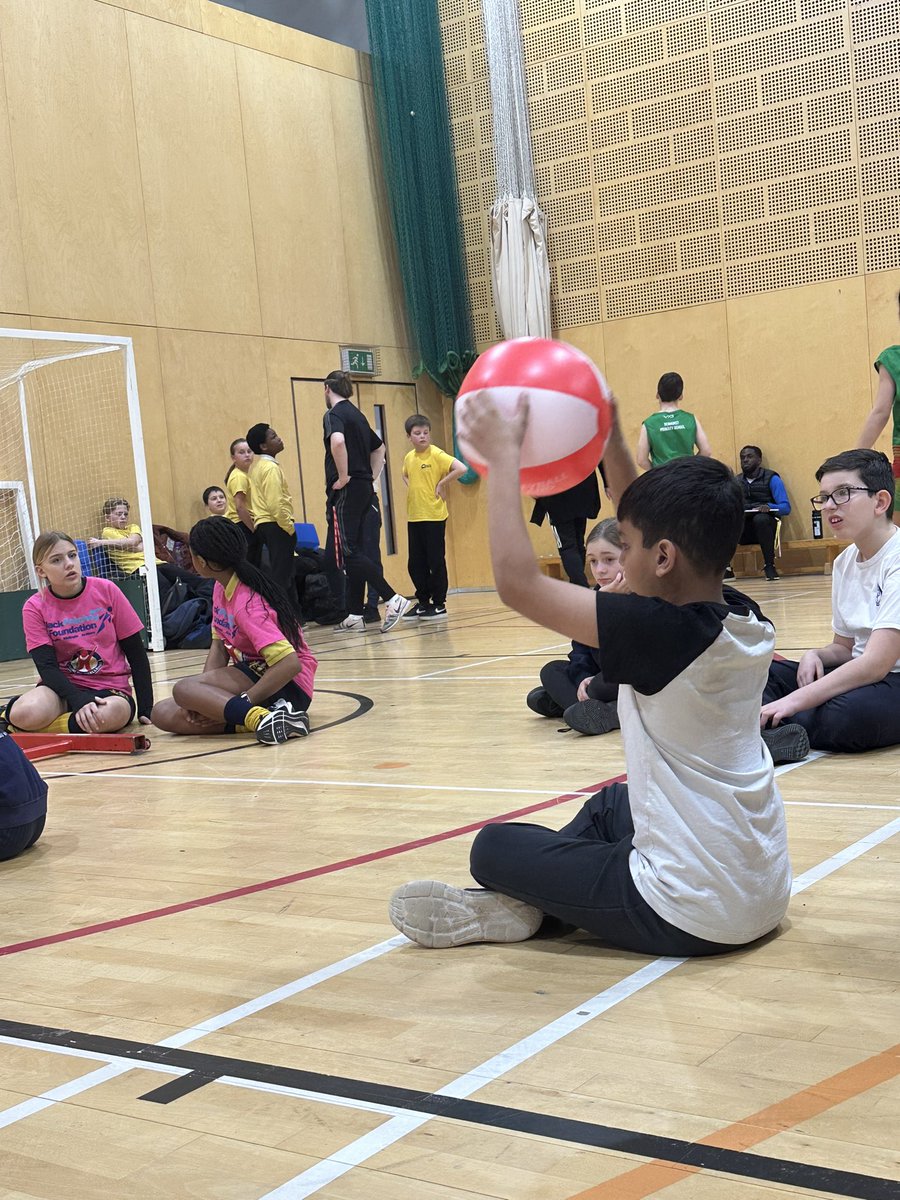 HavSchoolSport's tweet photo. A brilliant morning for Sitting Volleyball at @DrapersPE 
Thank you to our leaders who did a great job 👏 well done to all the teams involved and congratulations to @NewtonsPrimary who came first place 🙌🙌 https://t.co/nkNxFSFuHT