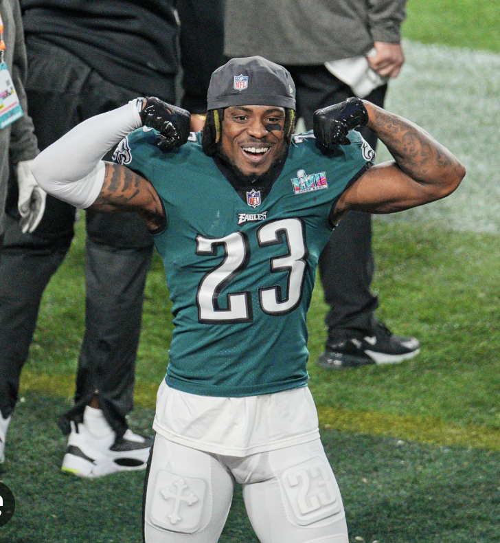 Jake21eagle's tweet photo. Eagles, sign CJGJ today. #NFL #NFLFreeAgency #lionspride #EaglesNation #FlyEaglesFly #CJGJ https://t.co/jJpGsdI2md