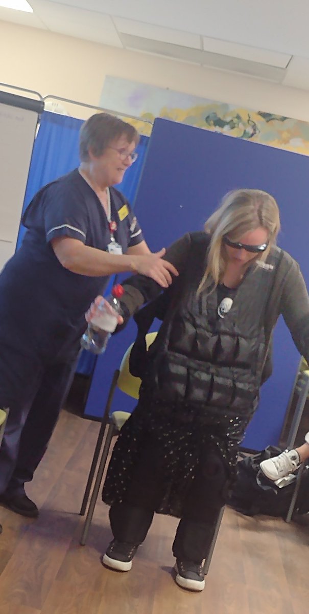 Our amazing volunteer #preceptee experiencing deconditioning with our harm free  care matron @clarkson_shayne #safermobility has never been more important