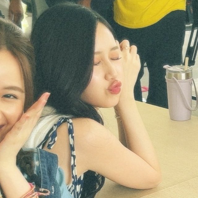 gmmglthinker's tweet photo. annfaye my gfs :3

♡ #emiamily #janeeyeh #emijane https://t.co/0CUWblh6Qk