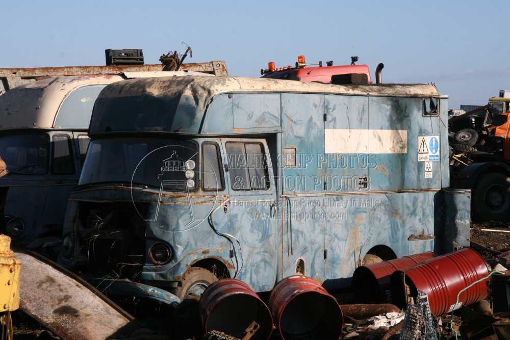 Shipguru's tweet photo. #BBF_548 #Mercedes_Benz #L407 #XandirMalta #Broadcasting #van at #Luqa, #Malta - 17.12.2009 - https://t.co/nfgboxc3g3 - NO PHOTOS can be used or manipulated without our permission https://t.co/mcqrIFuLfx