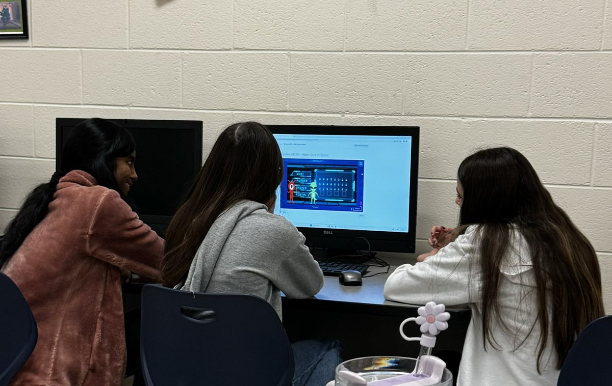 efmoore's tweet photo. In 8th Computer Science, we had a class discussion about @SpaceX landing this morning &amp; took on a challenging space related @breakoutEDU 
🚀 🌖 🌎 #CoolClassAlert https://t.co/4FkqZ9VvHZ