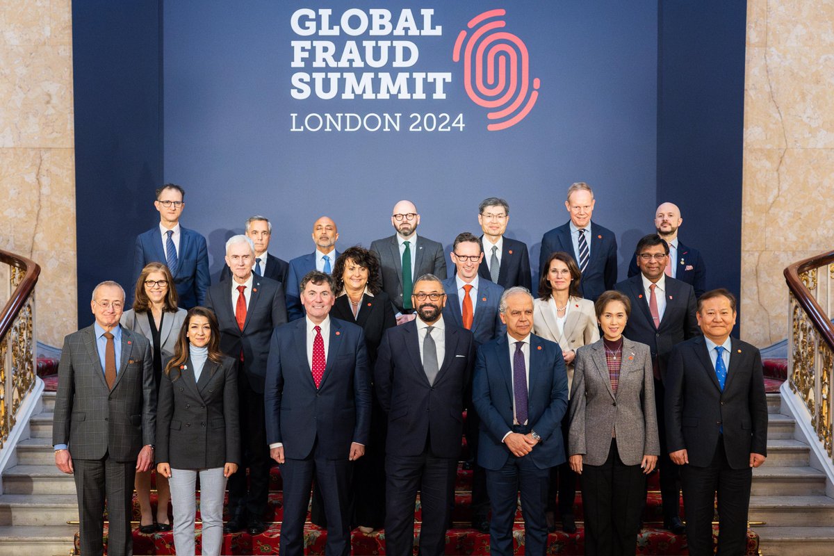 FATF President T. Raja Kumar attended the Global Fraud Summit in London. 'Criminals operate at the speed of money, law enforcement agencies operate at the speed of the law' he told Ministers. See gov.uk/government/pub… #MoneyLaundering #terroristfinancing #Followthemoney