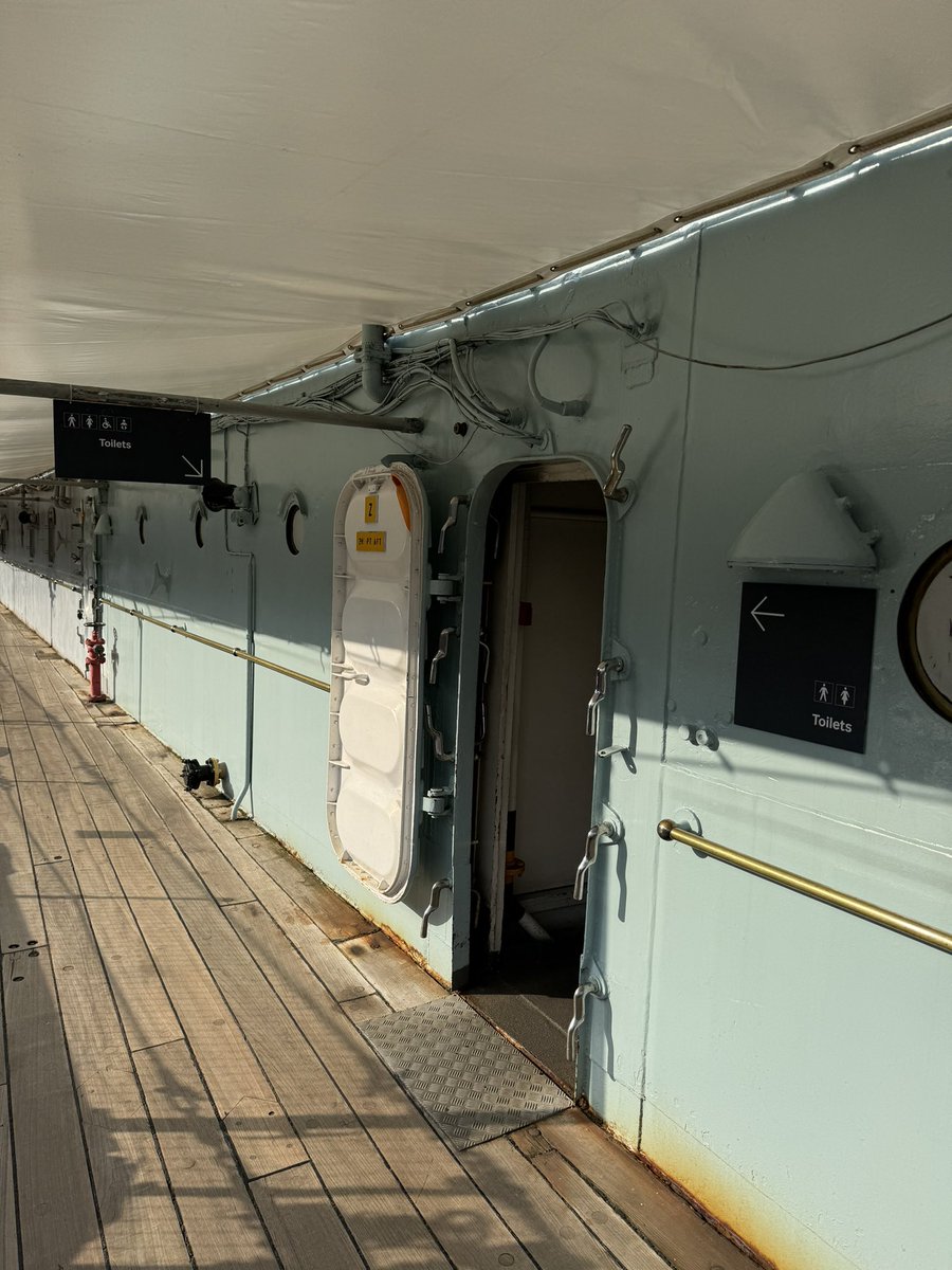 MuseumToilets🏛🚽 tweet media