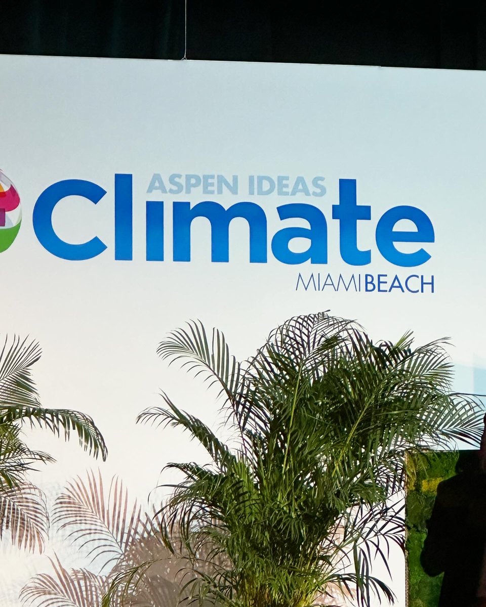 Calvin Gladney (@smartgrowthceo) on Twitter photo “What is climate change but just a lack of love?” - Katharine Hayhoe <a href="/KHayhoe/">Prof. Katharine Hayhoe</a>
Chief Scientist, The Nature Conservancy <a href="/nature_org/">The Nature Conservancy</a> (with <a href="/alroker/">Al Roker</a> of <a href="/TODAYshow/">TODAY</a>) “What is climate change but just a lack of love?” - Katharine Hayhoe <a href="/KHayhoe/">Prof. Katharine Hayhoe</a>
Chief Scientist, The Nature Conservancy <a href="/nature_org/">The Nature Conservancy</a> (with <a href="/alroker/">Al Roker</a> of <a href="/TODAYshow/">TODAY</a>)