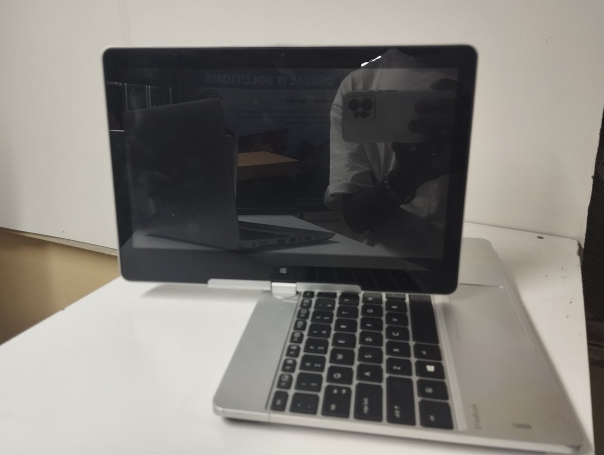 innovaTechub's tweet photo. Below is a hp elitebook revolve 810 G1
Intel core i5 processor 256ssd rom 8gb ram
Windows 10 pro
Touchscreen and its detachable can also function perfectly like a tablet
For only 25,000 come and grab
Amerix #scripted #Airbnb #crownbus #citizenTv #ArrestTheAttackers #AndrewTate https://t.co/TLe82Gza5w