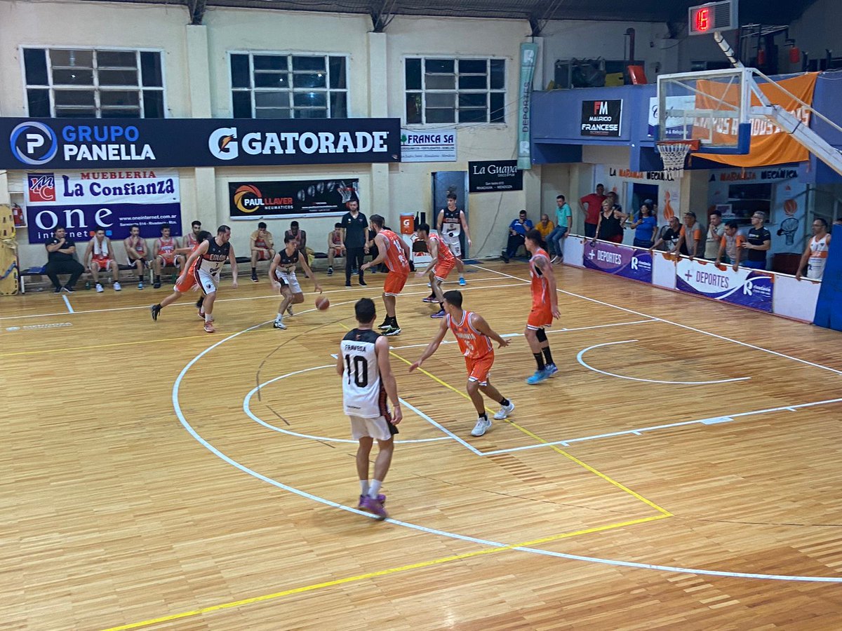 Colón Básquet 🏀❤️🖤 tweet media