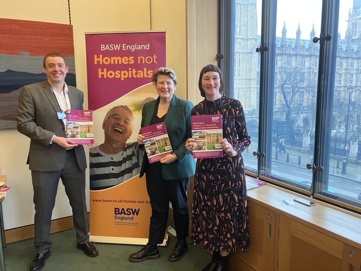 📸 Thanks to @SarahDykeLD, @steve_mccabe & @LizTwistMP for meeting with our team & picking up their #HomesNotHospitals campaign pack in parliament. We look forward to working with you to make Homes Not Hospitals a much needed reality.