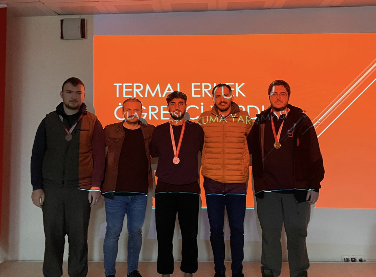 YalovaKYGM's tweet photo. 📍Termal Erkek Öğrenci Yurdu 

İstiklal Marşı’nın kabulünün 103. yıldönümünde düzenlediğimiz yarışmada, öğrencimiz Mehmet Akif Yılmaz’ın aruz vezniyle seslendirdiği İstiklal Marşı ile gururlandık. https://t.co/Knk1ssDS0J