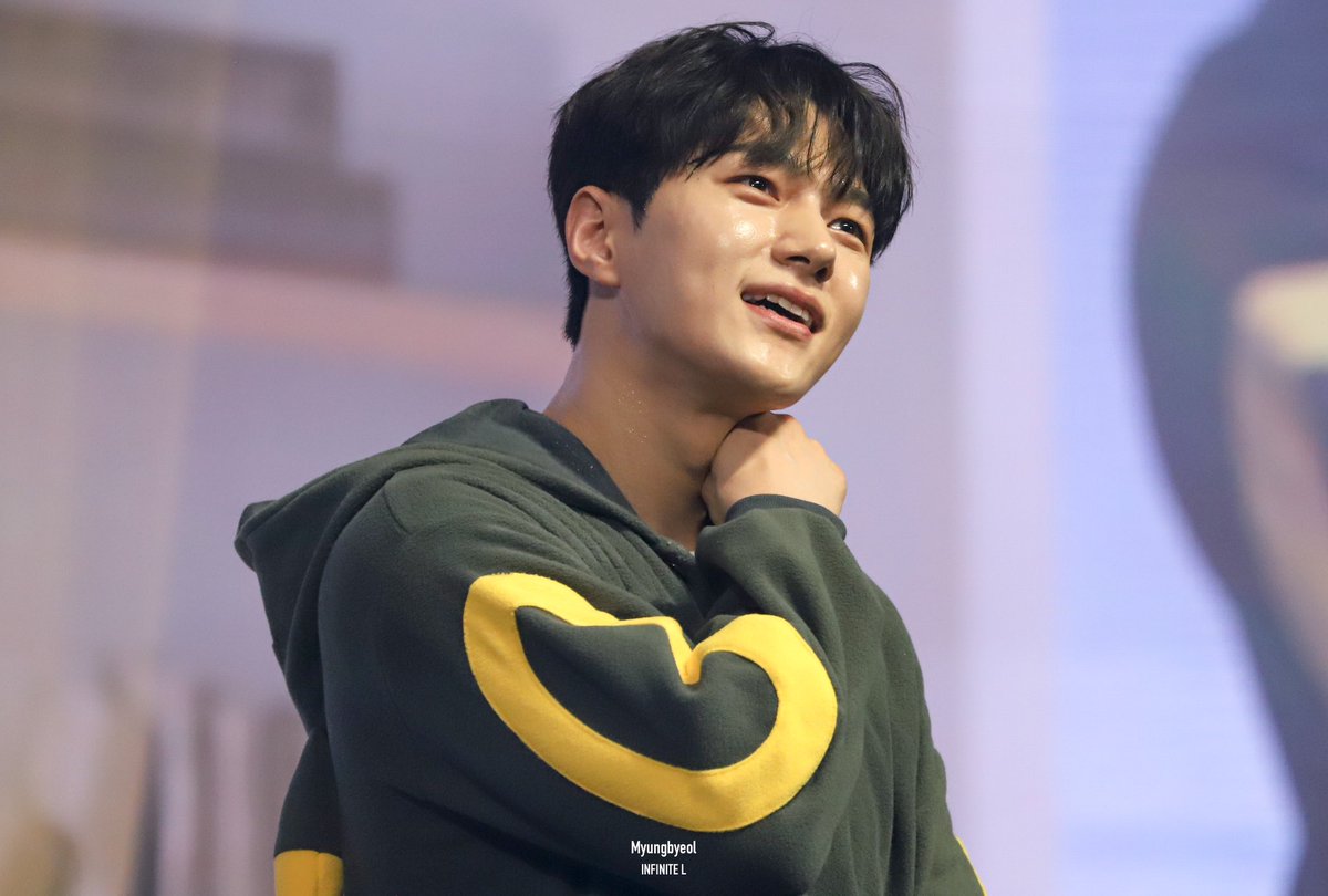 myunglove_supi's tweet photo. 명수형 생일 축하해요🥳🥳
당신을 만난 것이 나에게 인생의 선물이에요
제가 드리는 선믈 🎁
#봄날의_명수_생일축하해
#Happy32ndLDay
#HappyLDay
#김명수 #KIMMYUNGSOO #엘 #L
#LOVELY_DAY #명수 #myungsoo
#ミョンス #エル #金明洙 https://t.co/X97tabpNdZ