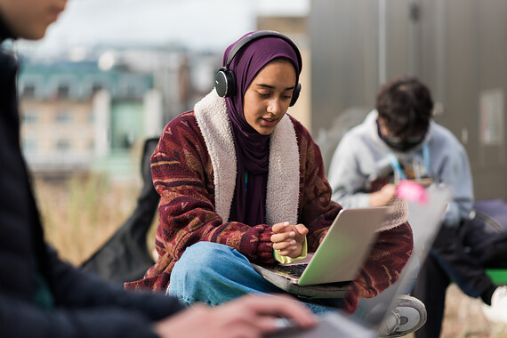 Exciting news! 🎉 Applications for our Research Opportunity Scholarship at @uclchemeng are now open! Exclusively for BAME PhD students, applications will close on 15 April - learn more below👇 bit.ly/48b5nms