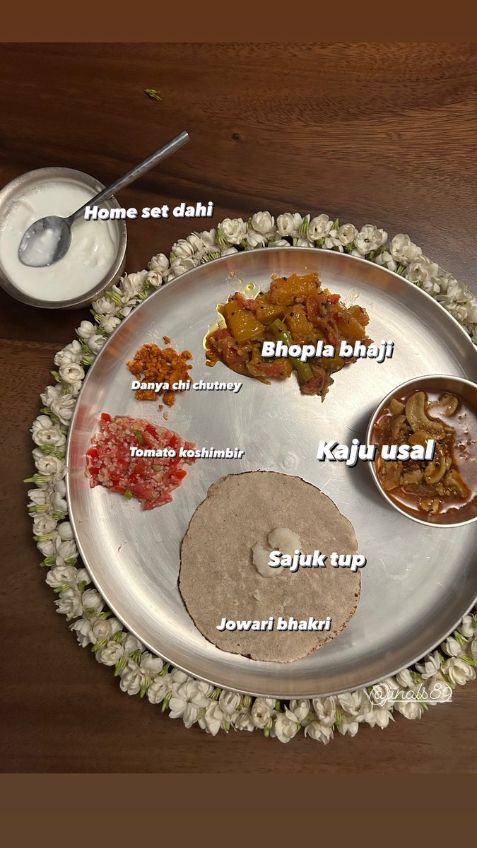 RujutaDiwekar's tweet photo. The key to satiety is to start small and keep the plate stylish. https://t.co/QlXdbL1u4z
