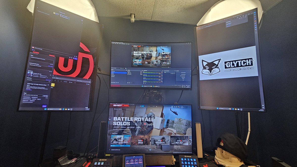 sirtoks21's tweet image. We back it again for an even longer stream.  Starting the day with some Ghost Recon, followed by Helldivers 2, and then, who knows.  It could be COD, hell, it could be Tetris! Live in in 30mins. twitch.tv/sirtoks21 halfway to sub goal! #twitchstreaming #klg #dabeast #LFG #GGB