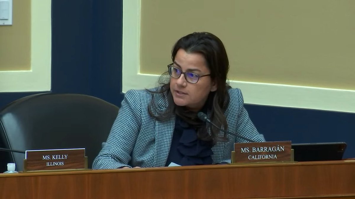“Alzheimer's is not a Democrat issue or Republican issue. It is an issue that affects all Americans.” On behalf of the Alzheimer’s and dementia community, thank you, <a href="/RepBarragan/">Nanette D. Barragán</a>, for your ongoing leadership and for sharing your experience as a caregiver.