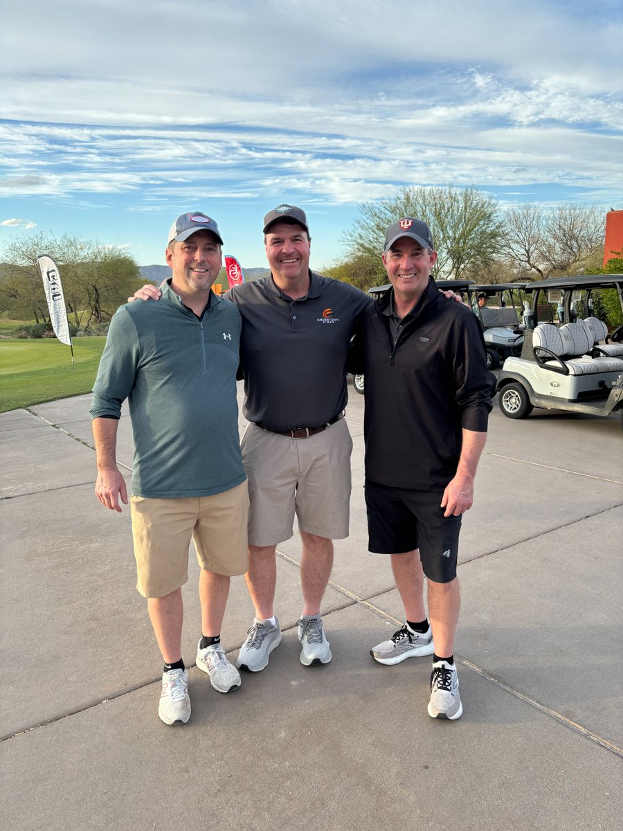 CrosstownFiber's tweet image. Escape the Cold Aisle (ETCA) event was a success, where nice weather and networking collided! Kudos to Bill Shanahan of Delta Mission Critical and Bill Winsininski of Cofluence for creating this gathering.

#ETCA #DataCenterNetworking