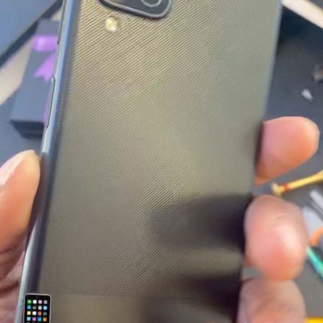 CPRepairs734's tweet image. We will examine the extent of your device's cracks, chips, or scratches to determine the most effective back glass repair approach. Stop by our shop today to learn more!

#BackGlass #CantonPhoneRepair 
cantonphonerepair1.wixsite.com/my-site-3/abou…