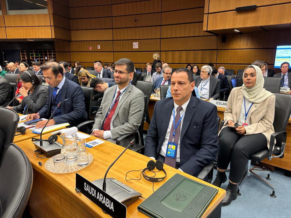 KSAembassyAT's tweet photo. شارك سعادة السفير والمندوب الدائم، محافظ المملكة لدى الوكالة الدولية للطاقة الذرية في دورة مجلس المحافظين بالوكالة، والقى باسم المجموعة العربية عدد من البيانات بصفته رئيس مجلس السفراء العرب، في عدد من البنود الهامة المتعلقة بمجال الأمن والأمان والاستخدامات السلمية للطاقة النووية. https://t.co/Wcwv00IqWc