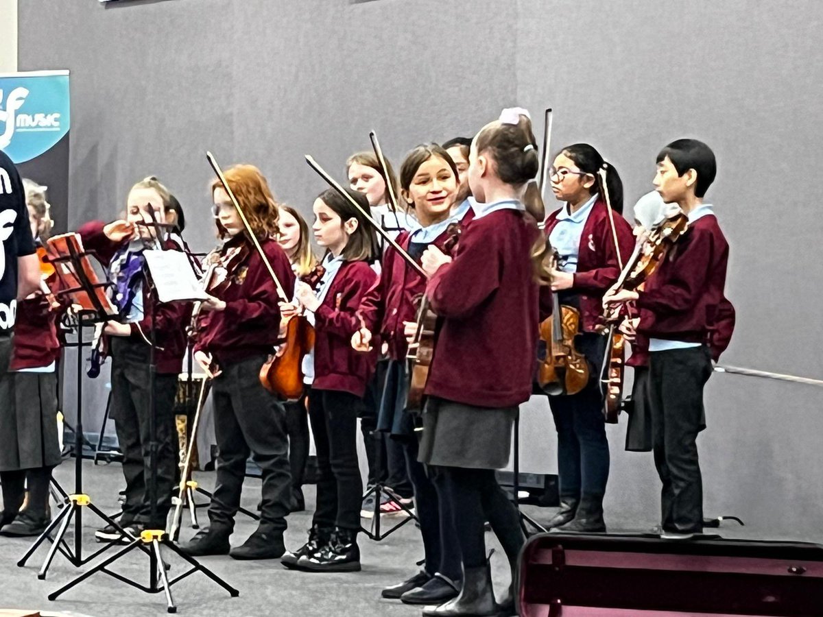 whitchurchprm's tweet image. Bendigedig to our Year 3, 4 and 5 violinists, who performed brilliantly in the Music for Youth celebration at the All Nation’s Church. #WPSExpressiveArts