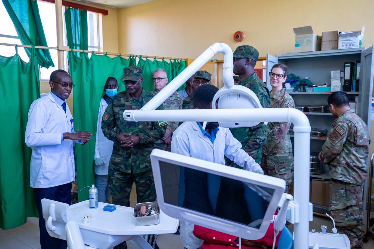 RwandaMoD's tweet photo. The Rwanda Defence Force, in partnership with the United States Africa Command (USAFRICOM) and the Nebraska National Guard (NENG), has commenced a ten-day joint medical outreach in Rwamagana and Kayonza districts, set to conclude on 21 March 2024. https://t.co/85FLU6HAHR https://t.co/DkUOgogldU