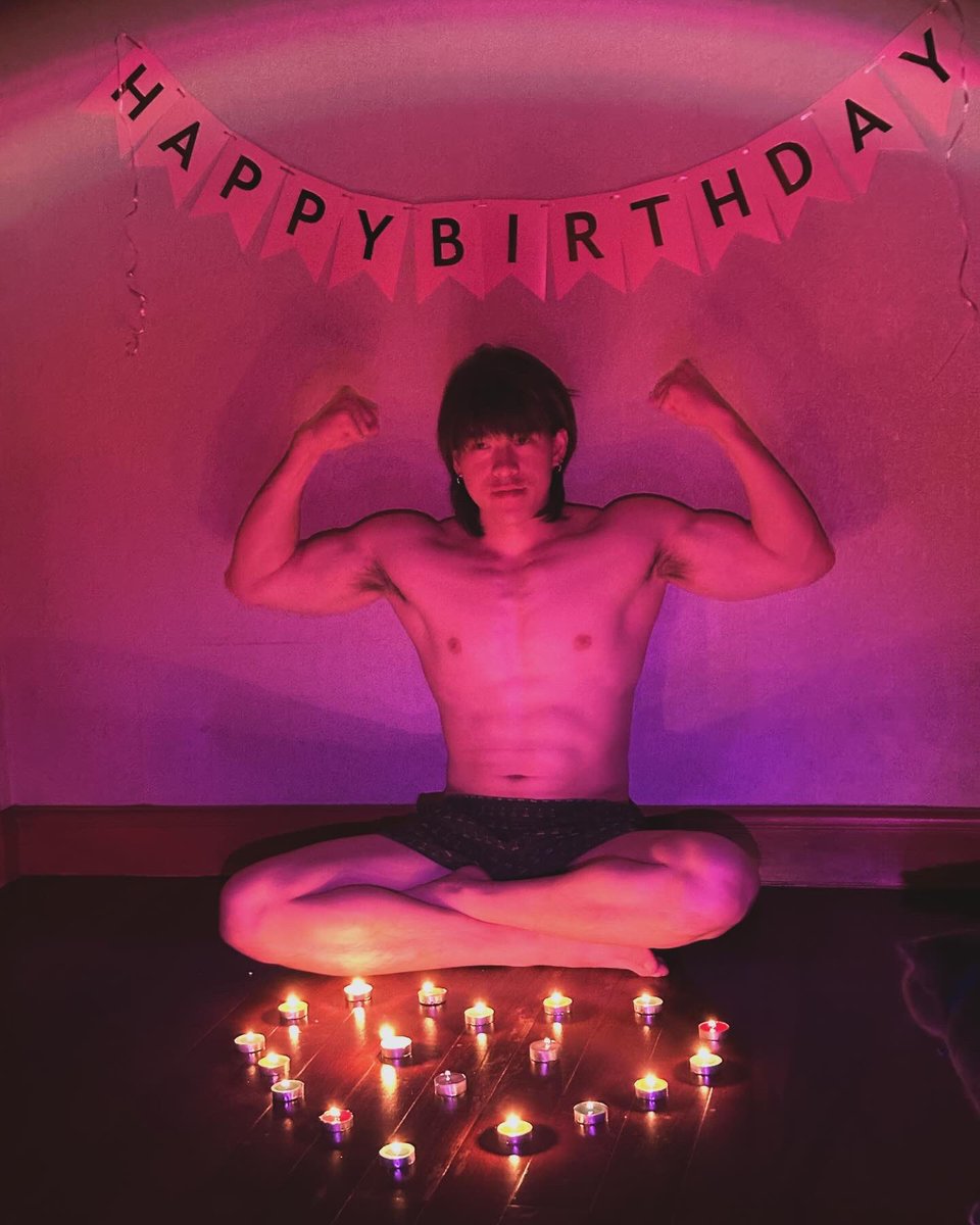 Jeffyrnr's tweet photo. Happy Birthday to me 🎂 https://t.co/2OP7sPcYiX