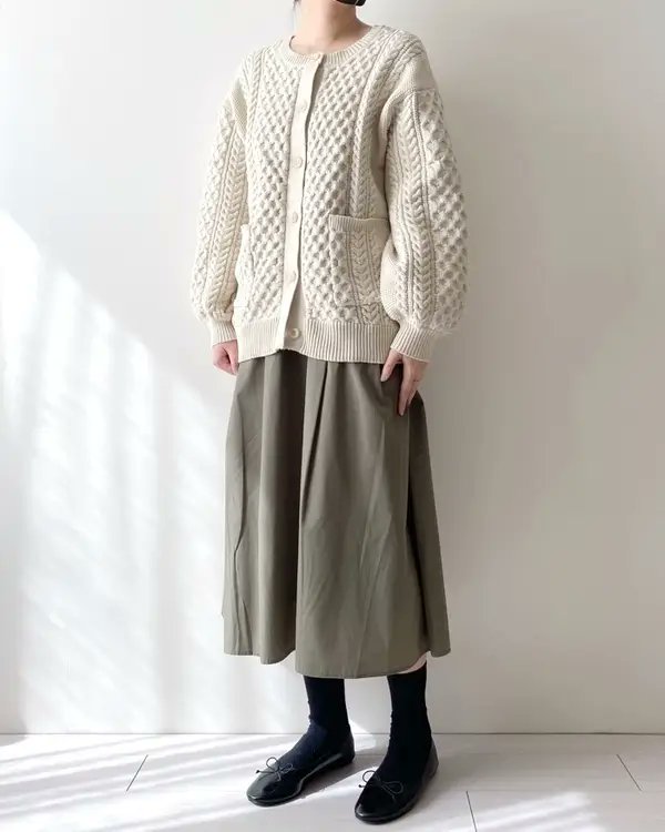 「【GU】「ふんわりスカート」がシルエット可愛すぎ!ふくらはぎまで隠せるから、体型」|BuzzFeed Japanのイラスト