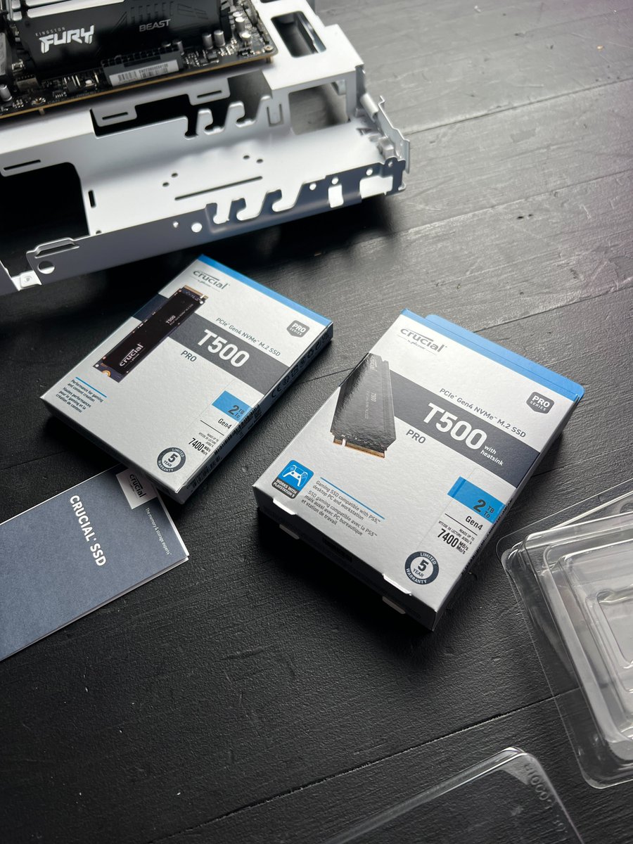 TopAchat's tweet photo. Les @CrucialFrance T500 sont au #StudioTopAchat cette semaine !
https://t.co/IeE4ffblv0 https://t.co/aQ9uaBrJ6b