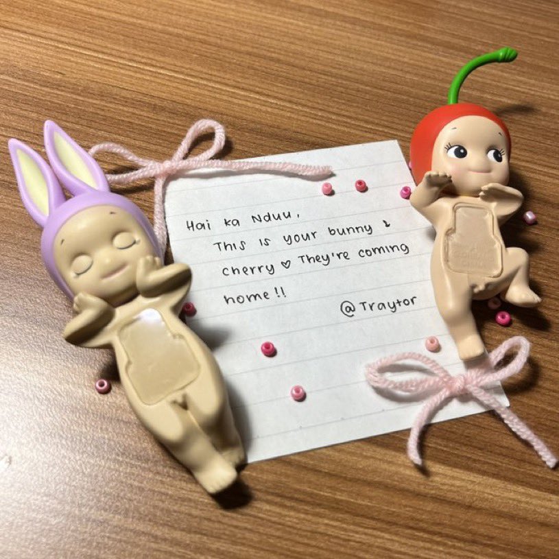 traytorr's tweet photo. today’s proof! jajanan harii ini hehehe💌💌 janji next week stop jajan! https://t.co/eR5eRkrrN2