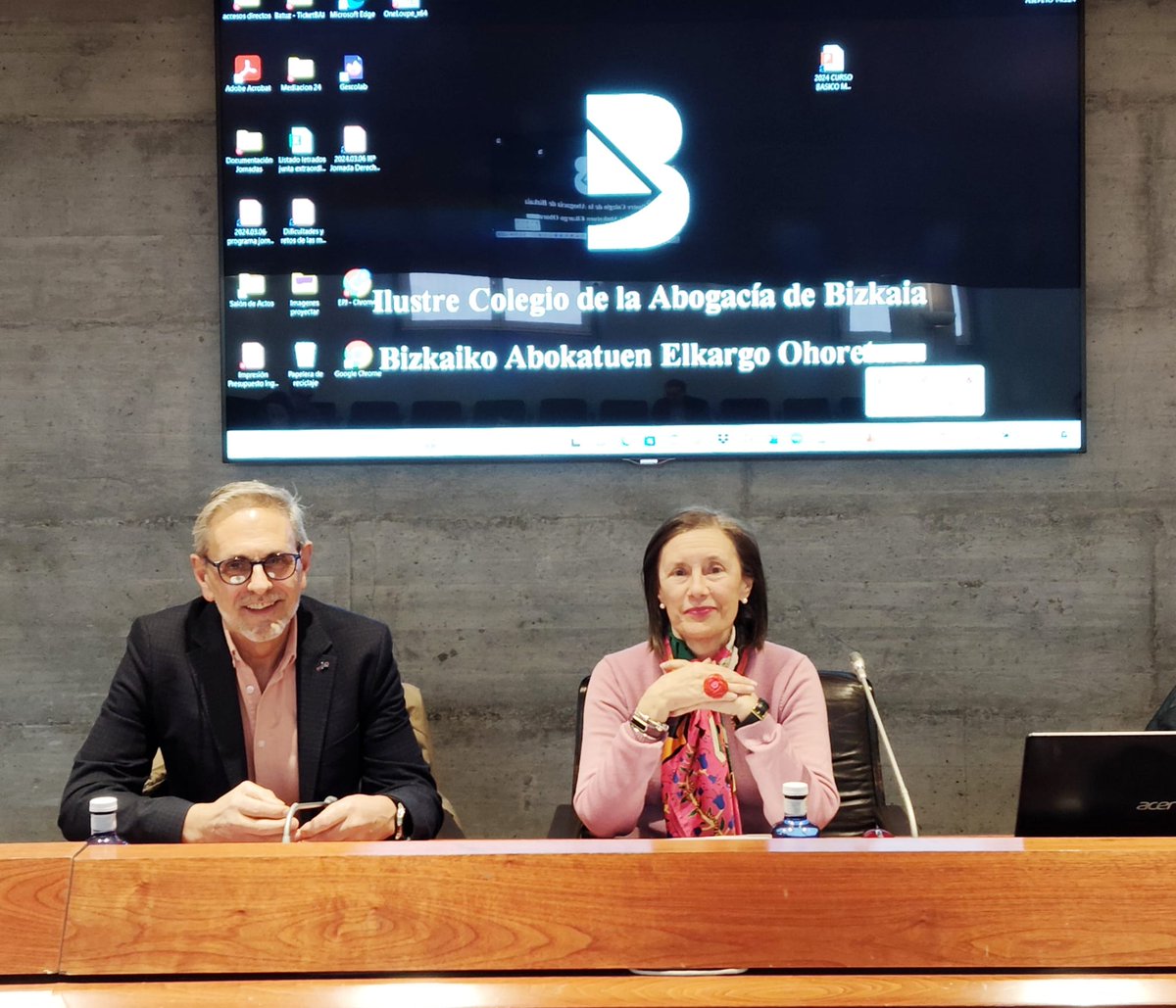 Escuela de práctica jurídica del ICA Bizkaia (@epjicabizkaia) on Twitter photo Está tarde tenemos la segunda sesión del curso básico de menores, con
Guadalupe Dospazos, compañera del <a href="/icabizkaia/">Ilustre Colegio de la Abogacía de Bizkaia</a> y Fernando Álvarez, coordinador del equipo psicosocial judicial
#FormaciónEPJ #TOMenores Está tarde tenemos la segunda sesión del curso básico de menores, con
Guadalupe Dospazos, compañera del <a href="/icabizkaia/">Ilustre Colegio de la Abogacía de Bizkaia</a> y Fernando Álvarez, coordinador del equipo psicosocial judicial
#FormaciónEPJ #TOMenores