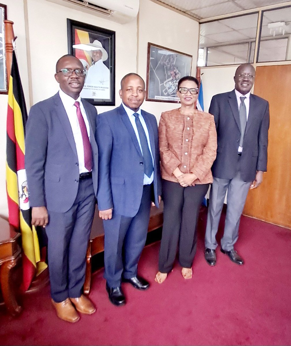 Today, I met Hon. @@HonAnifaKawooya for @JaneRuth_Aceng of @MinofHealthUG to discuss the upcoming @Amref_Worldwide led Africa Health Leader's Forum which will focus on #PHC, #DomesticHealthFinacing, #UHC, #Climate&Health #PandemicResponse. We agreed to to action forum resolutions