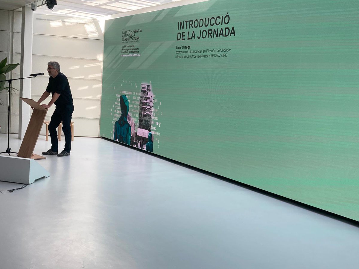 COACatalunya's tweet photo. Presenta la jornada Lluís Ortega, doctor arquitecte, llicenciat en Filosofia, cofundador i director de JL-Office i professor a l'ETSAV (UPC) ⬇️ https://t.co/698AhtgGfP