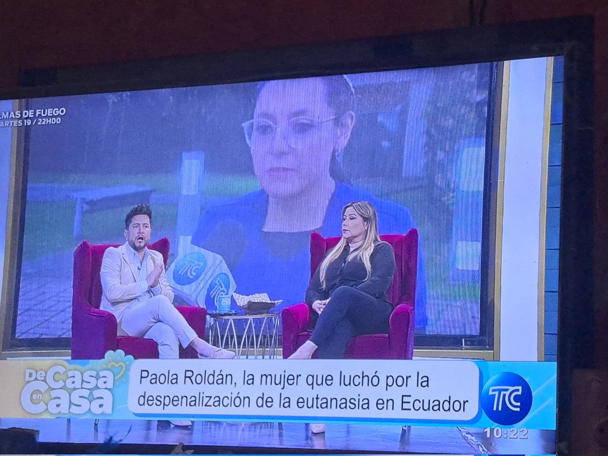 panchitojavier2's tweet image. Yo soy una mujer de fe y creo que la persona debe de acogerse a la voluntad de Dios...!
Por que ciertos programas de tv no escogen bien a sus invitados para informar sobre un tema?
Si, hoy en #DCEC por #TC 
#PaolaRoldan #eutanasia #Ecuador 
@tctelevision