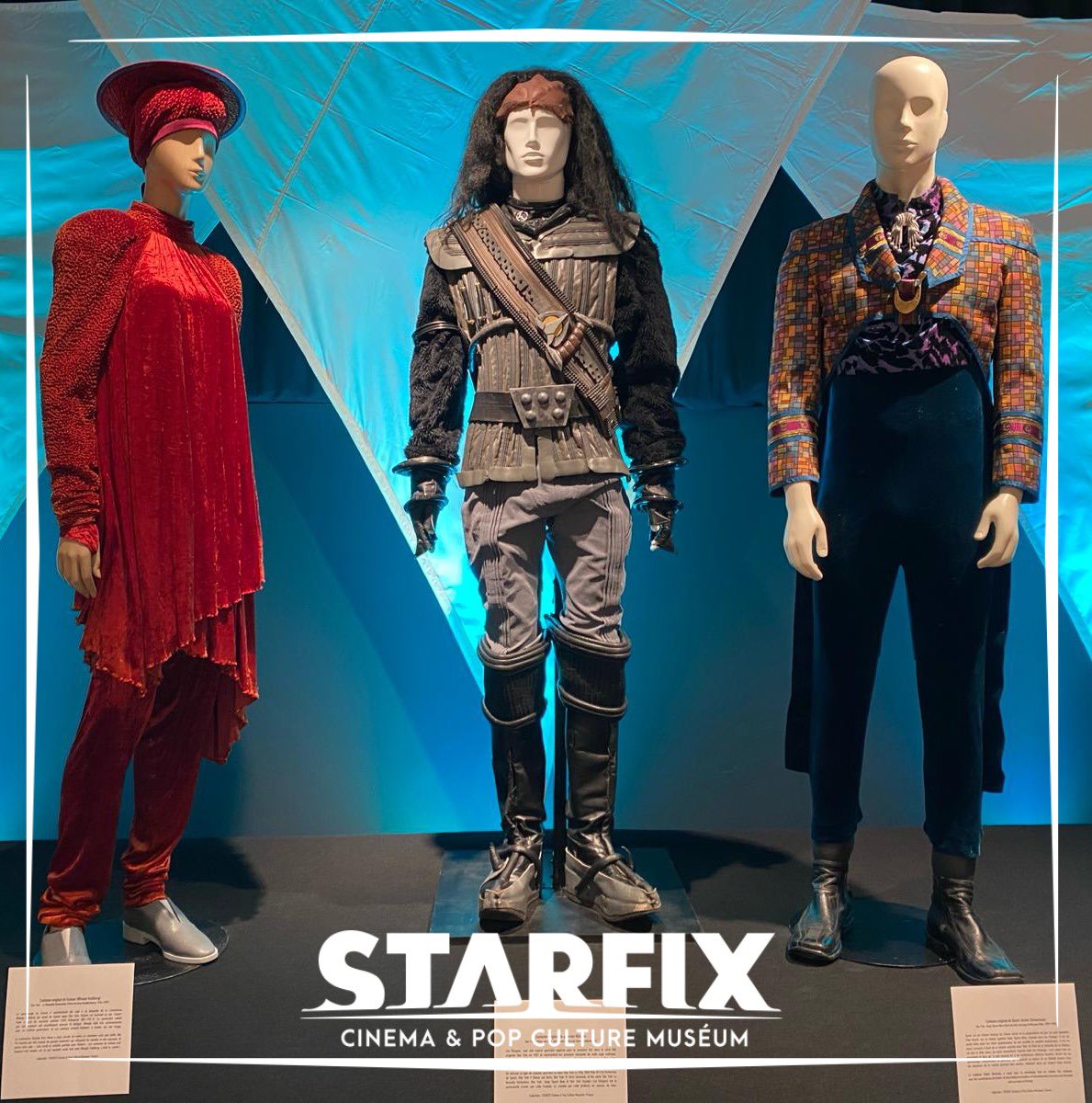 StarfixMuseum's tweet photo. Trois costumes de la saga #StarTrek présentés dans notre exposition MONSTRES ET HÉROS DU CINÉMA à la Galerie Saint-Jacques à @a_saint_quentin 
Vous pouvez venir admirer le costume original de Guinan de Whoopi Goldberg, celui d’un guerrier Klingon et du Ferengi Quark. https://t.co/AlZFD5worY
