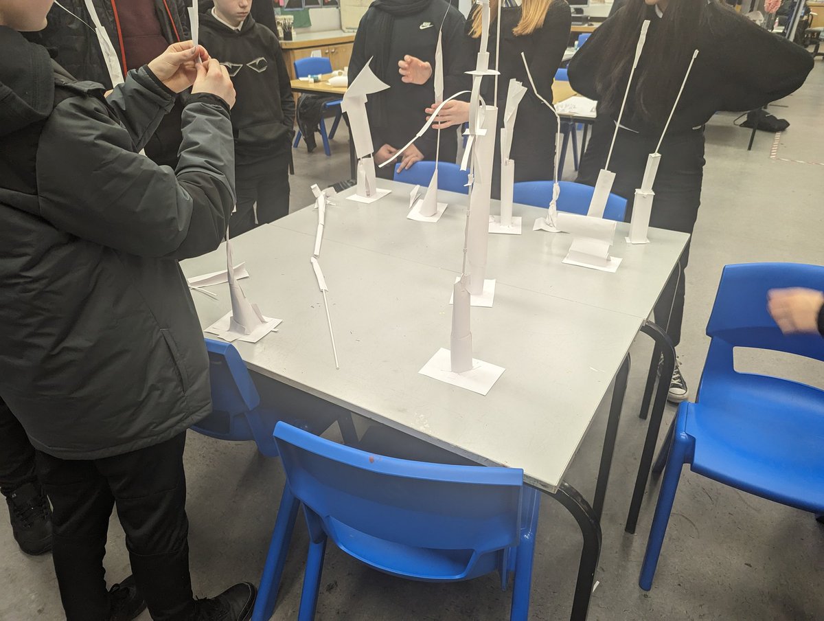 MorganartDD's tweet photo. S2 learning paper skills and challenged to build the tallest building using 2x sheets paper and a straw. Well done Beth for taking 1st place!! @morganacademy1 https://t.co/nw8JOr95Pd