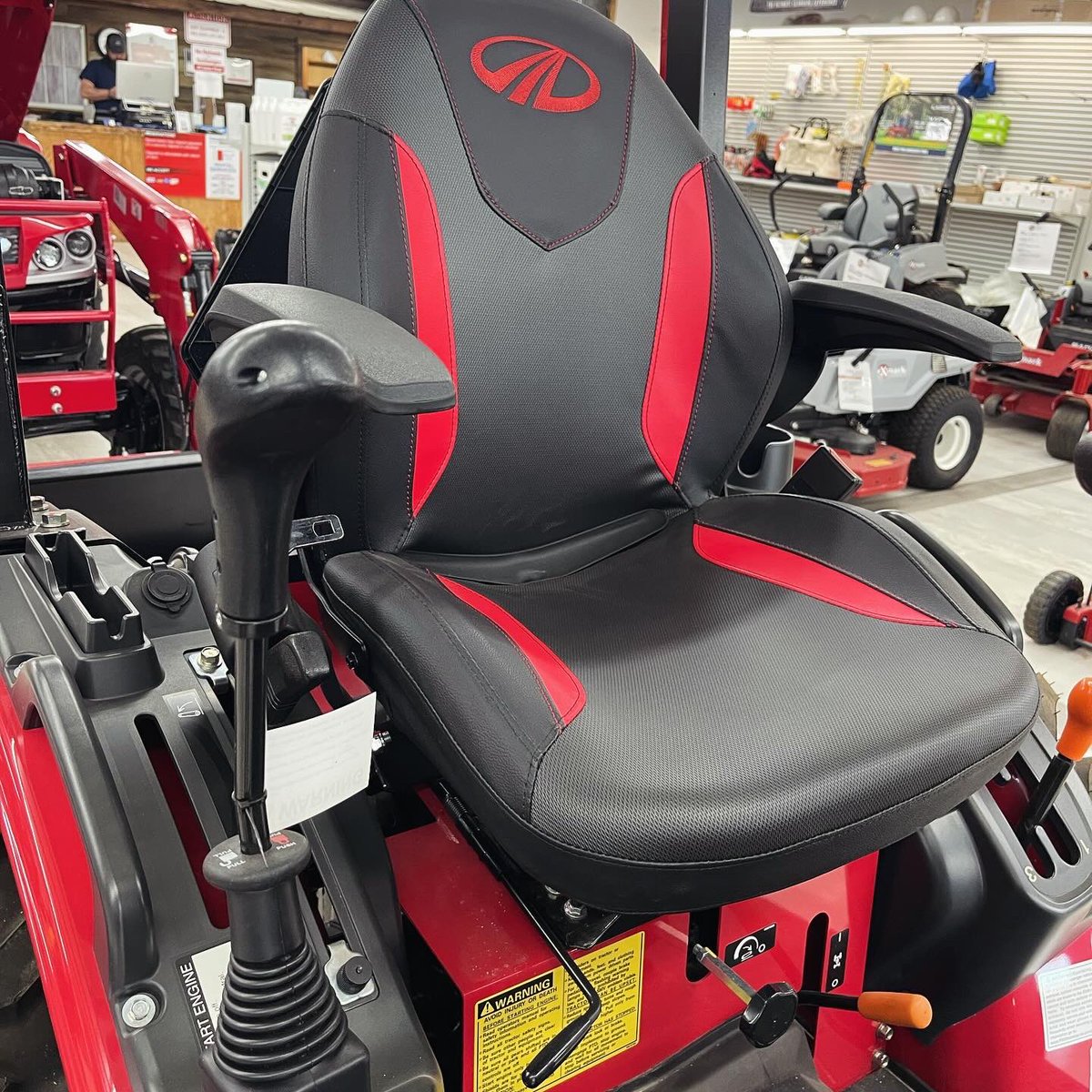 ThompsonRental's tweet photo. Get 0% for 84 months with approved credit on the Mahindra 26 XLT ➡️ 877 S Lake Dr. Lexington, SC 📞 803.736.7268, press 3
.
.
#lexingtonsc #mahindradealer #mahindratractors #tractordealer #southcarolina #columbiasc #scsmallbusiness #shoplocal #supportlocal https://t.co/HLIUW0Xc3f