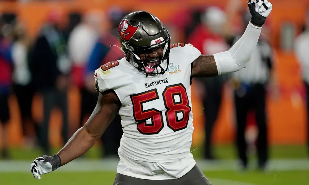 B_Shousejr's tweet photo. The #Dolphins are signing Edge rusher Shaq Barrett. What a move! ‼️🤯 #FinsUp https://t.co/NfGmVxNYPI