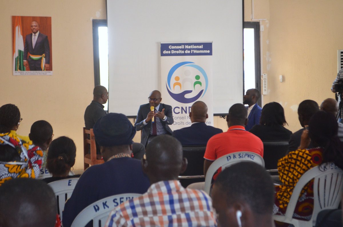 ndicotedivoire's tweet photo. Donner la parole aux jeunes, les encourager à prendre leur place en politique !
C'est le sens de l'appui que nous apportons au @Cndh_ci  et à son initiative de débats politiques entre jeunes, à travers le District d'Abidjan.
🔗 https://t.co/6thKAgOh0d

#GagnerAvecLesJeunes https://t.co/nWLyYYZq2E