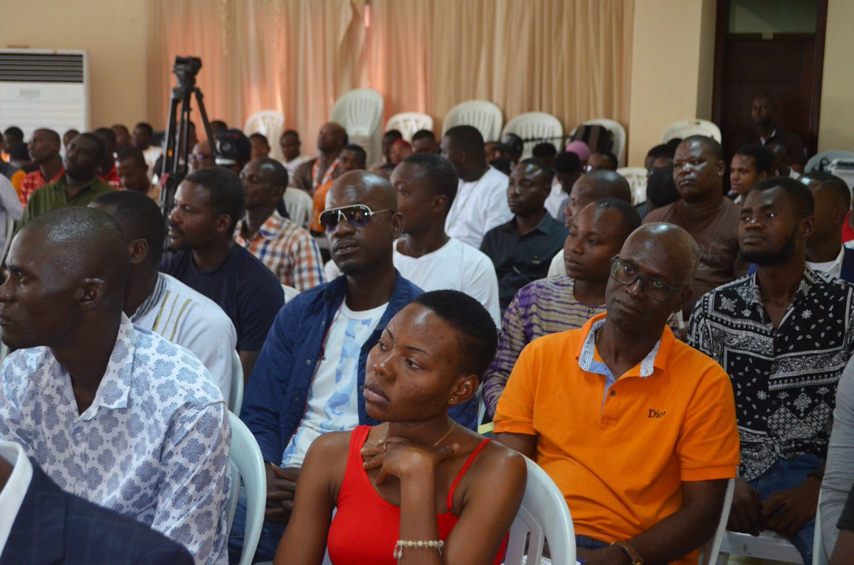 ndicotedivoire's tweet photo. Donner la parole aux jeunes, les encourager à prendre leur place en politique !
C'est le sens de l'appui que nous apportons au @Cndh_ci  et à son initiative de débats politiques entre jeunes, à travers le District d'Abidjan.
🔗 https://t.co/6thKAgOh0d

#GagnerAvecLesJeunes https://t.co/nWLyYYZq2E