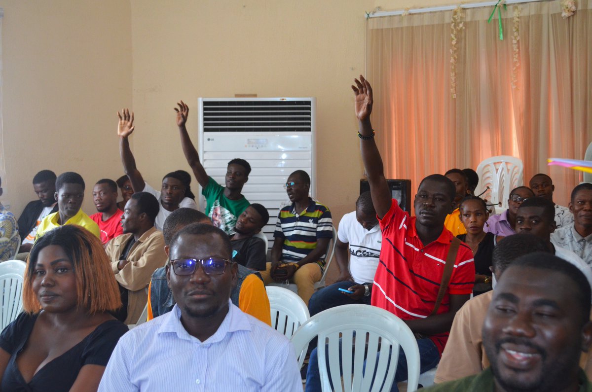 ndicotedivoire's tweet photo. Donner la parole aux jeunes, les encourager à prendre leur place en politique !
C'est le sens de l'appui que nous apportons au @Cndh_ci  et à son initiative de débats politiques entre jeunes, à travers le District d'Abidjan.
🔗 https://t.co/6thKAgOh0d

#GagnerAvecLesJeunes https://t.co/nWLyYYZq2E
