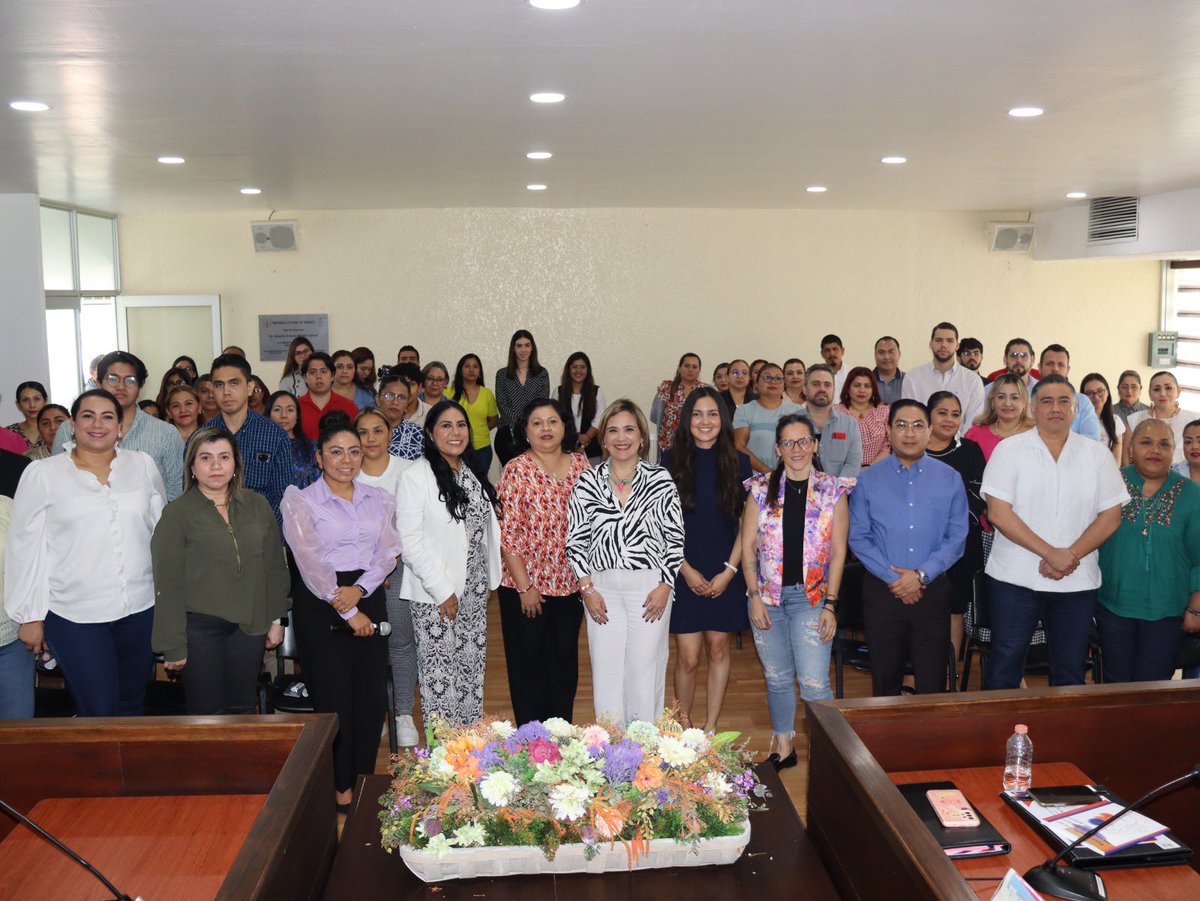 UnidadTet's tweet photo. El Tribunal Electoral de Tabasco que encabeza la M.D. @magochaea , Magistrada Presidenta a través  de esta UGISTET a cargo de la Mtra.Maria Concepción Domínguez Heredia, llevamos a cabo este lunes el conversatorio “Quiénes somos las mujeres en el 2024”. https://t.co/C7rvs6kpzg