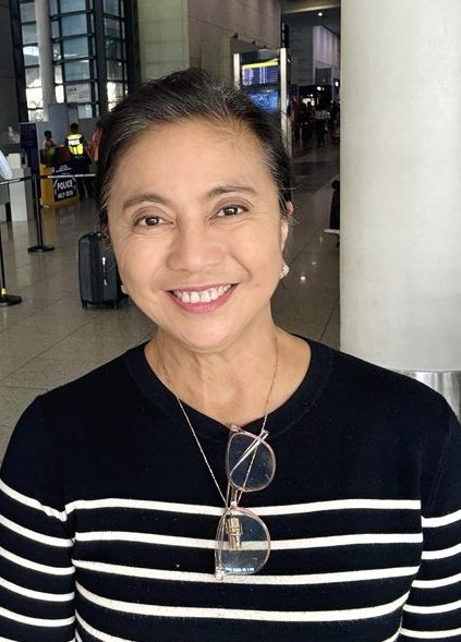 sheeeen_23's tweet photo. gray hair 😍😍 
so pretty atty. leni 💙🥰

pcto https://t.co/4Vpjoe2xTx