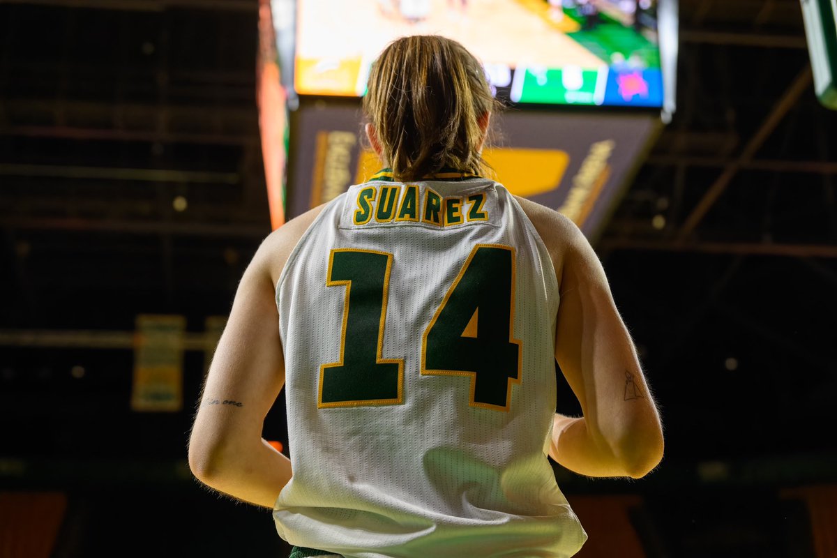 MasonWBB's tweet photo. 𝓡𝓮𝓰𝓾𝓵𝓪𝓻 𝓢𝓮𝓪𝓼𝓸𝓷 𝓗𝓲𝓰𝓱𝓵𝓲𝓰𝓱𝓽𝓼: This season, we set a program record with 1️⃣4️⃣ Atlantic 10 victories during the regular season!

In just three seasons, @CoachVBL led us from zero conference wins to 14.

#BelieveBIG #Ubuntu https://t.co/ToAQHGbbF4