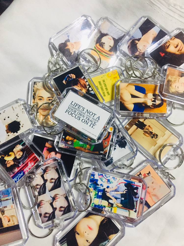 chaischari's tweet photo. WTS LFB 

Personalized Keychain and Polaroid. Pwedeng pwede pang regalo! 

• Keychain - 35 php 
• Polaroid - 5 php each (minimum of 10 pcs) 

Mop: gcash
Mod: sco 

tags. polaroid customize personalized picture keychain photo affordable assorted quality https://t.co/yekBBos9uU