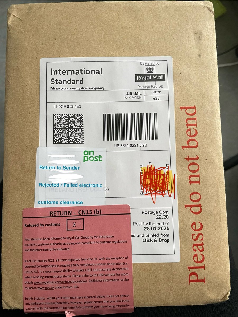 MariaFlynnArt's tweet photo. @Postvox Can you please explain why this was returned to me? It was only greeting cards for family in Ireland?! https://t.co/NYfxeKSE5i
