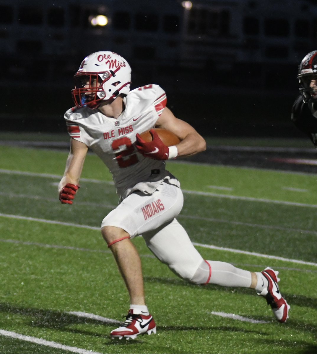 mscotthunt's tweet photo. Congrats to @MississinewaFB @GoMHSIndians Deakon Dilts @Deakon_Dilts and @EastbrookFB @EHS_Panthers Gage Engle for being selected to the @INFBCoaches North All-Star team. https://t.co/pLQunA3oSk