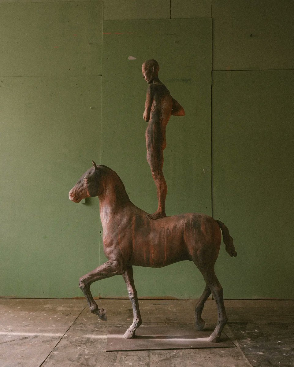 polballonga's tweet image. Hii!
Here I show you some picts from the other day on the studio by my friend Moritz Rehbein